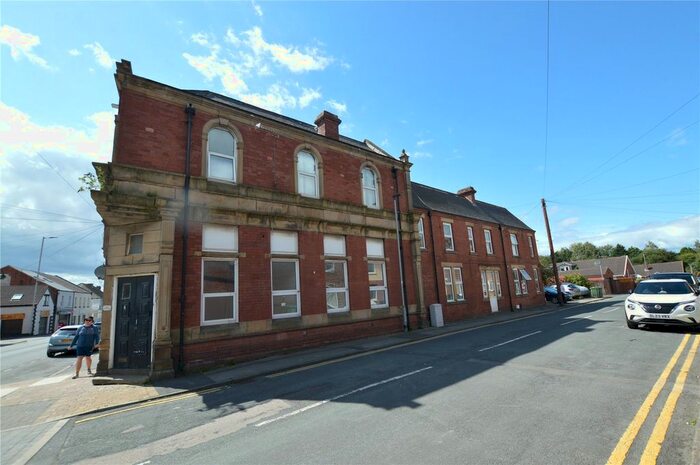 Detached House For Sale In Flats -, Maxwell Street, Featherstone, West Yorkshire, WF7