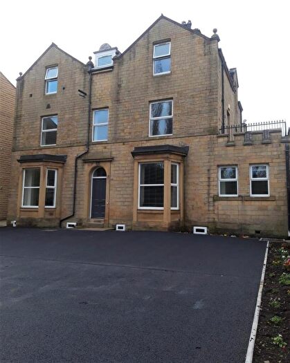 2 Bedroom Apartment To Rent In Sorren House, Sowerby Bridge, HX6
