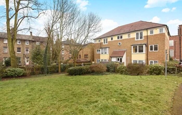 5 Bedroom Flat To Rent In Callaghan Close, Blackheath, Lewisham, London, SE13