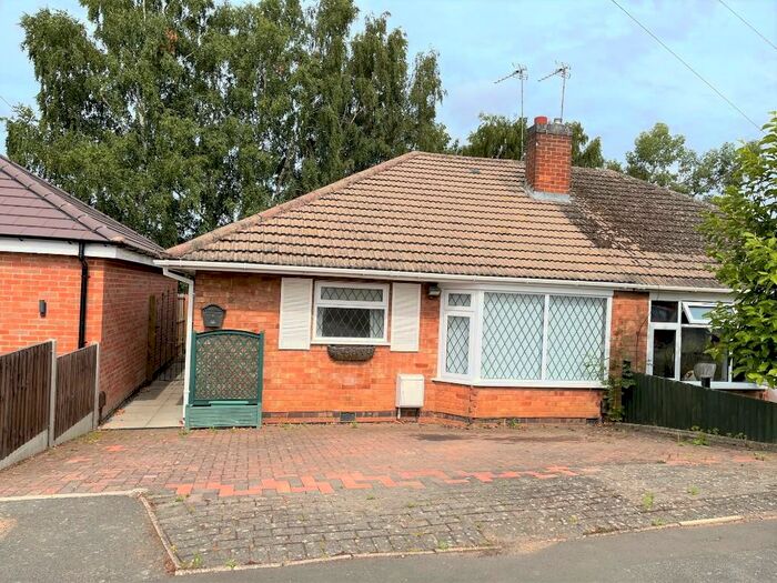 2 Bedroom Semi-Detached Bungalow To Rent In Paddock Close, Oadby, Leicester, Leicestershire, LE2