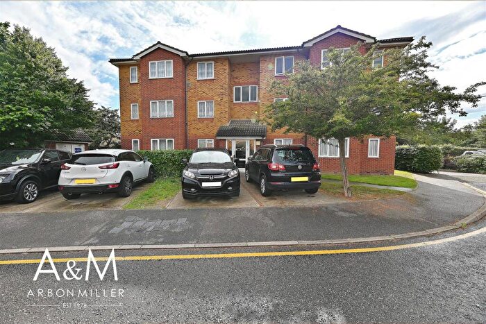 2 Bedroom Flat To Rent In Lewis Way, Dagenham, RM10