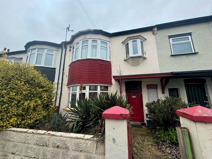 1 Bedroom Flat To Rent In Electric Avenue, Westcliff-On-Sea, SS0