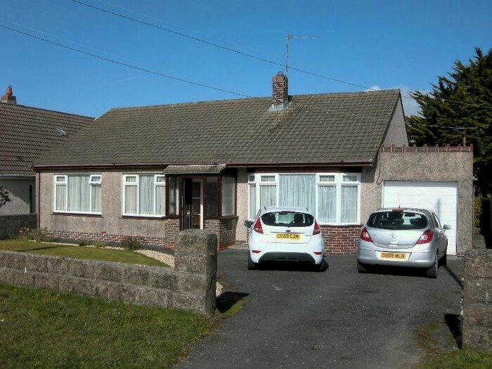3 Bedroom Bungalow To Rent In Haven Road, Haverfordwest, SA61