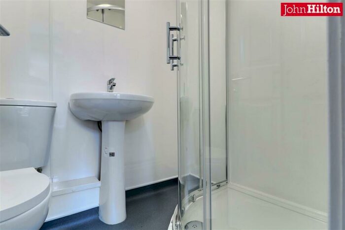 6 Bedroom End Of Terrace House To Rent In Park Crescent Terrace, Brighton, BN2