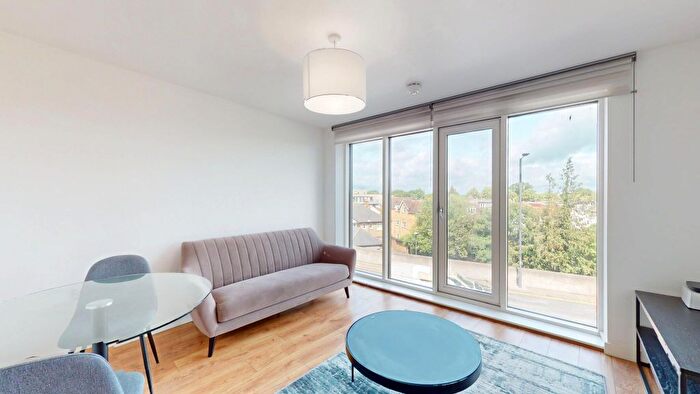 2 Bedroom Flat To Rent In Headstone Road, Harrow, HA1