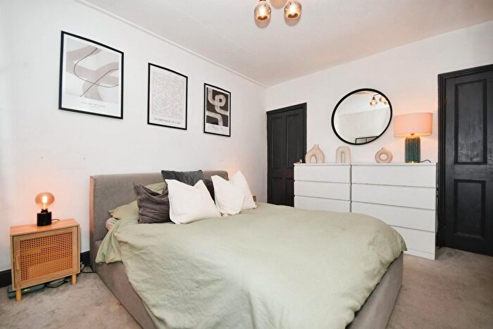 3 Bedroom End Of Terrace House For Sale In Bradley Street, Crookes, Sheffield, S10