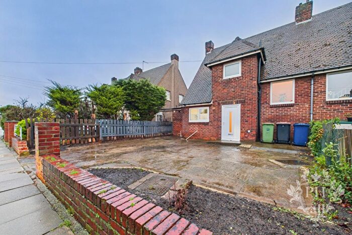 3 Bedroom Semi Detached House For Sale In Staintondale Avenue, Redcar, TS10