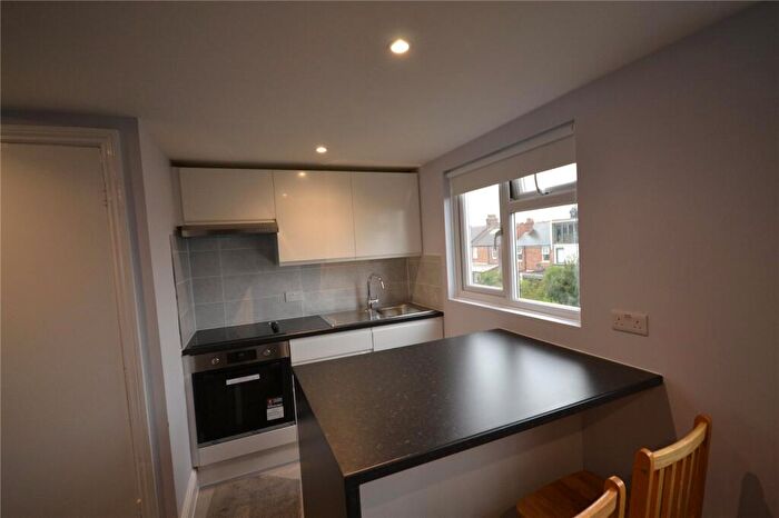 Studio To Rent In Dewsbury Road, London, NW10