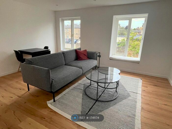 1 Bedroom Flat To Rent In North Street, London, SW4