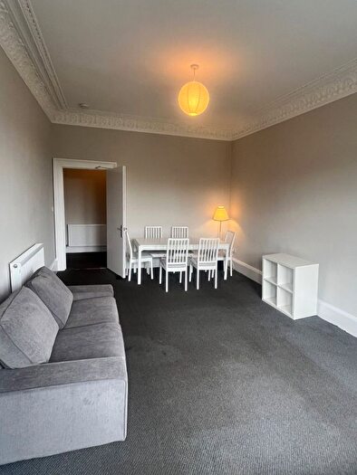 5 Bedroom Flat To Rent In Parkside Terrace, Edinburgh, EH16
