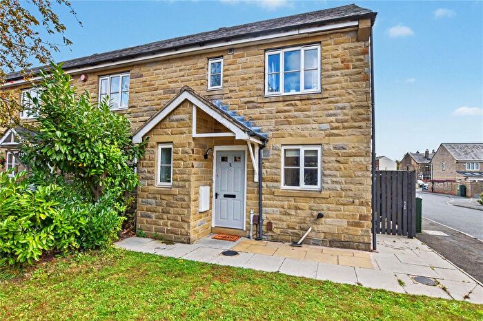 3 Bedroom End Of Terrace House For Sale In Dartmouth Mews, Morley, Leeds, West Yorkshire, LS27