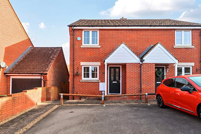 2 Bedroom Semi Detached House For Sale In Maple Close, Pulloxhill, MK45