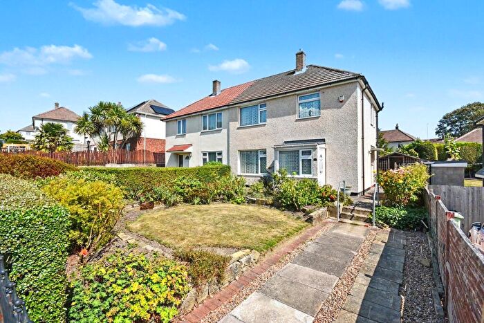 3 Bedroom Semi-Detached House For Sale In Mill Green Place, Leeds, West Yorkshire, LS14