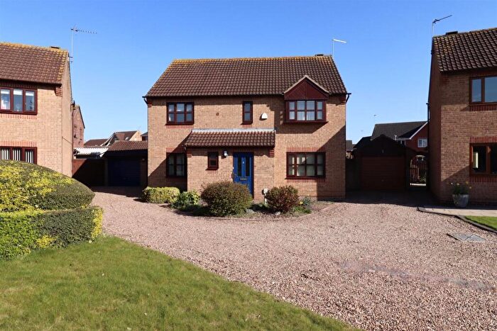 Detached House For Sale In Fernland Close, Brough, HU15