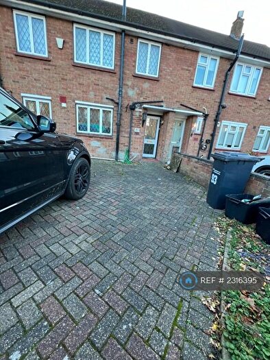 3 Bedroom Terraced House To Rent In Park Lane, Waltham Cross, EN8