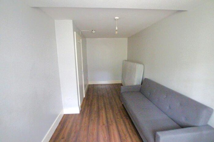 Studio To Rent In Moorefield Road, Tottenham, London, N17