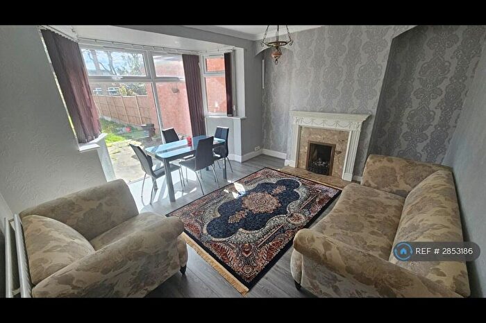 3 Bedroom Semi Detached House To Rent In Bromford Road, Birmingham, B36