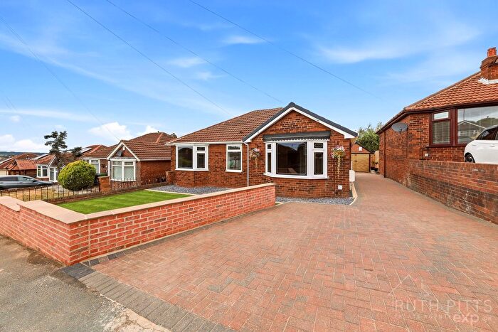 3 Bedroom Bungalow For Sale In Northcroft Avenue, South Elmsall, WF9