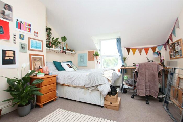 5 Bedroom Flat To Rent In Combe Park, Bath, BA1