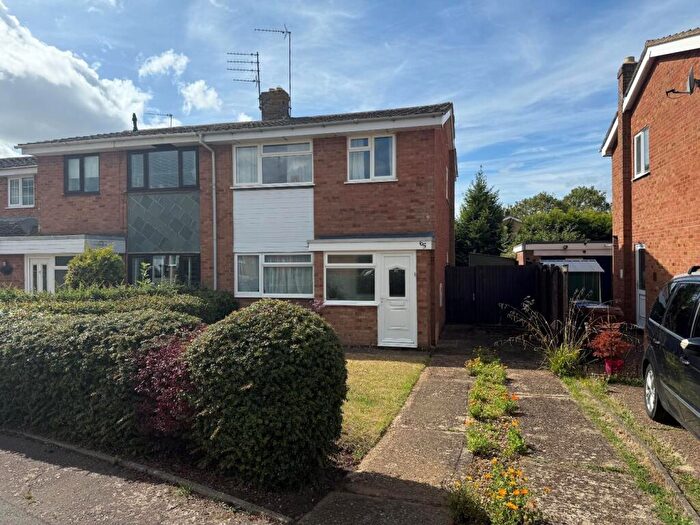 3 Bedroom Semi-Detached House For Sale In Rookery Lane, Kingsthorpe, Northampton, NN2