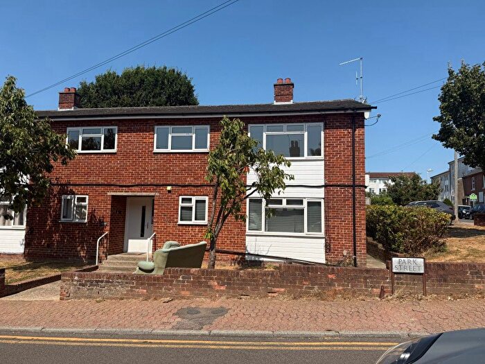 1 Bedroom Flat For Sale In Park Street, Tunbridge Wells, Kent, TN2