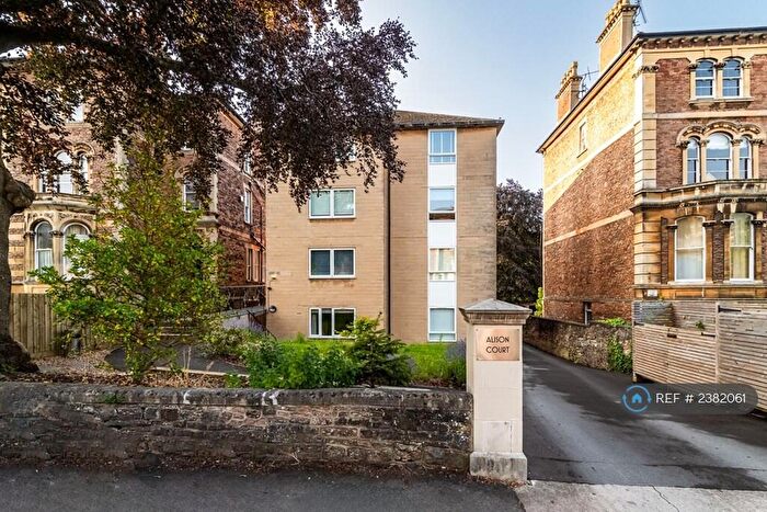 Studio To Rent In Apsley Road, Bristol, BS8