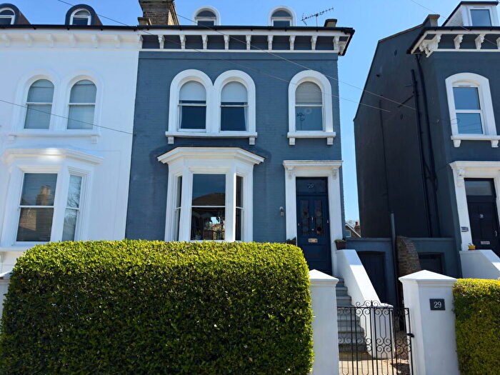 4 Bedroom Semi-Detached House For Sale In Gladstone Road, Broadstairs, CT10