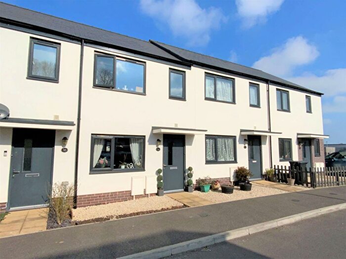 2 Bedroom Terraced House For Sale In Foxglove Way, Paignton, TQ4