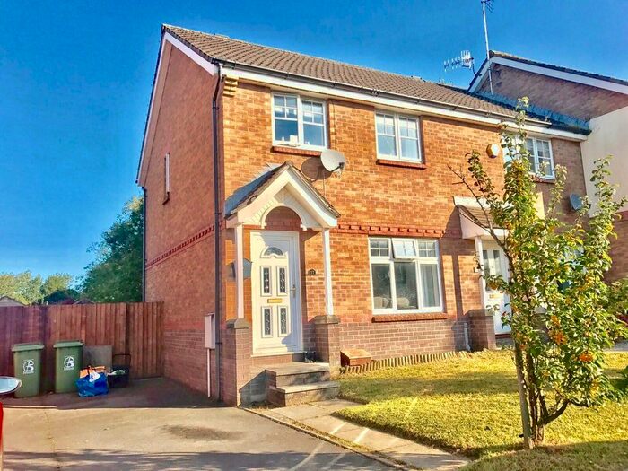 3 Bedroom Property To Rent In Ton View, Kenfig Hill, Bridgend CF33