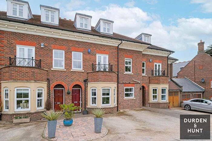 5 Bedroom Terraced House For Sale In Regents Drive, Woodford Green, IG8