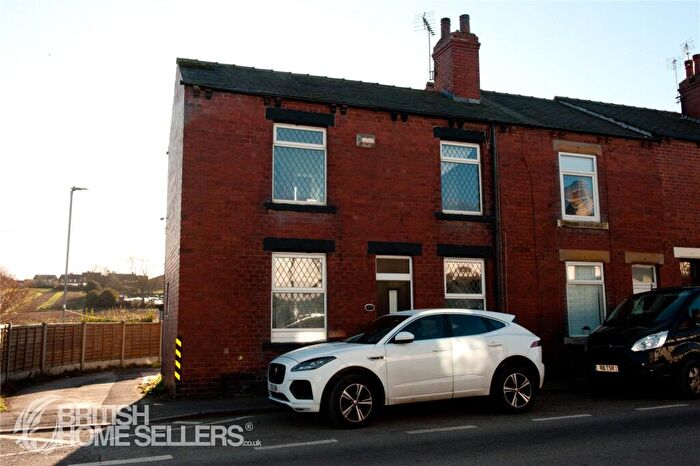 3 Bedroom End Of Terrace House For Sale In Leadwell Lane, Rothwell, Leeds, West Yorkshire, LS26