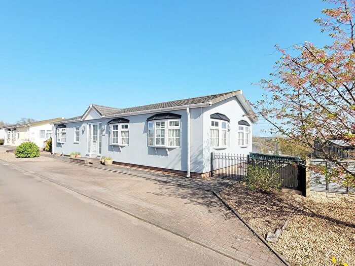 3 Bedroom Park Home For Sale In Hernston Lane, Bridgend, CF31