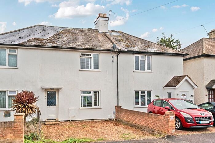 3 Bedroom Terraced House For Sale In Ashford, Surrey, TW15