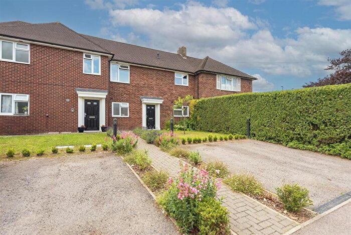 1 Bedroom Apartment To Rent In Cottonmill Lane, St. Albans, AL1