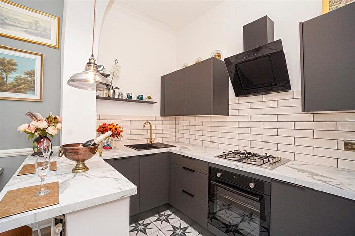 2 Bedroom Flat For Sale In Warrior Square, St. Leonards-On-Sea, TN37
