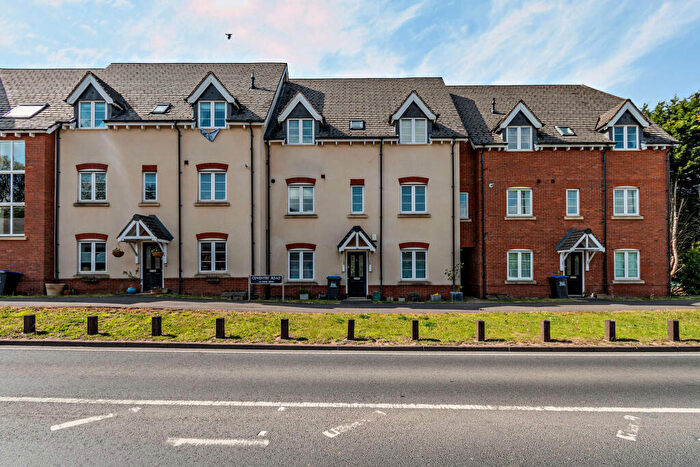 2 Bedroom Flat For Sale In La Reine Mews, Coventry Road, CV8