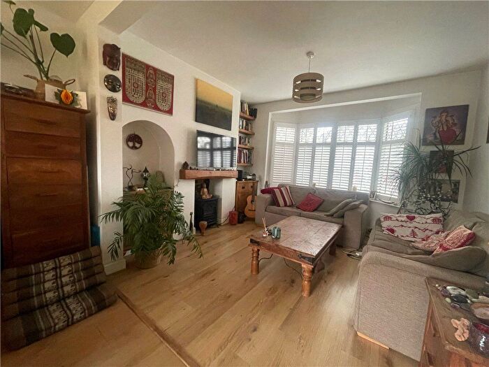 1 Bedroom Terraced House To Rent In Milner Drive, Twickenham, TW2