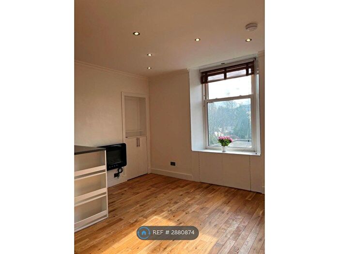 1 Bedroom Flat To Rent In Bruce Street, Edinburgh, EH10