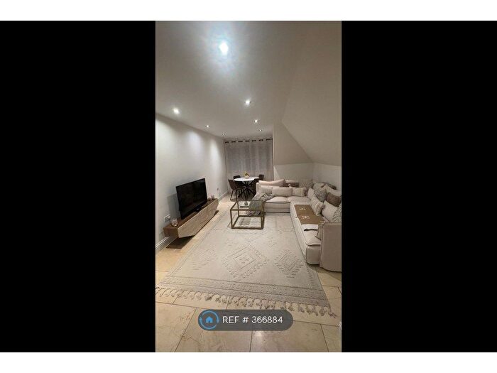 1 Bedroom Flat To Rent In Heronsgate, Edgware, HA8