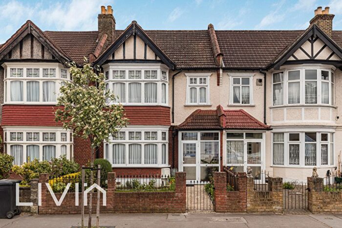4 Bedroom Terraced House For Sale In Ederline Avenue, London, SW16