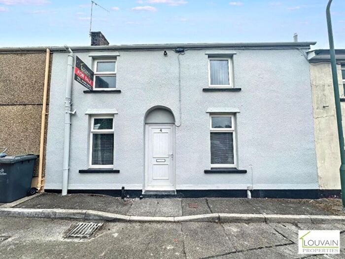 1 Bedroom Terraced House For Sale In Queens Square, Brynmawr, Ebbw Vale, NP23