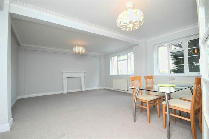 3 Bedroom Flat To Rent In Ashford Road, London, NW2
