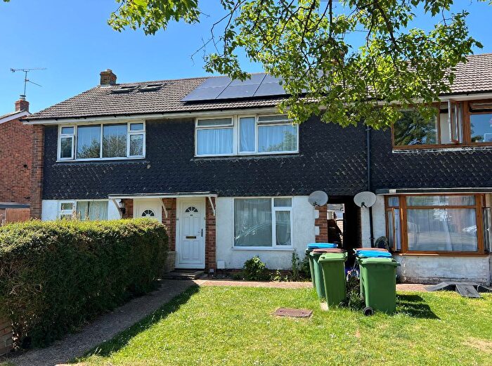 3 Bedroom Terraced House For Sale In School Road, Upper Beeding, West Sussex, BN44