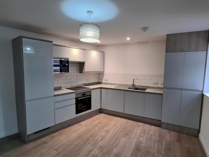 2 Bedroom Flat To Rent In Midsomer Mews, The Island, Midsomer Norton, Radstock, BA3