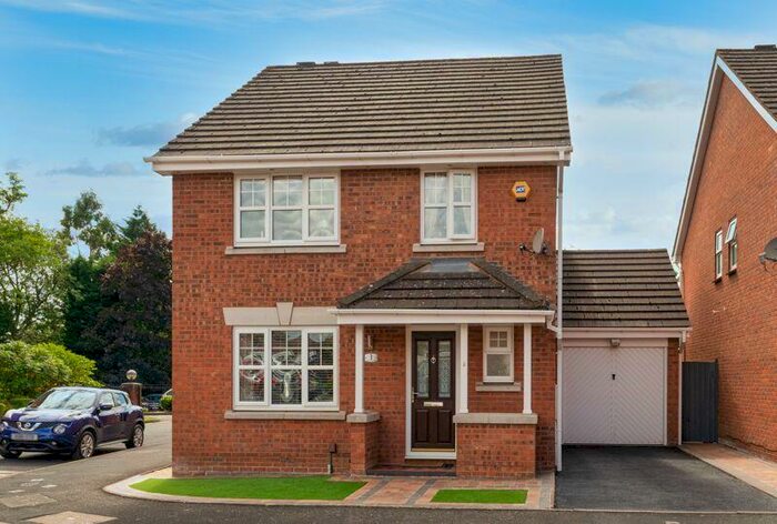 4 Bedroom Detached House To Rent In Batchelor Close, Amblecote, DY8
