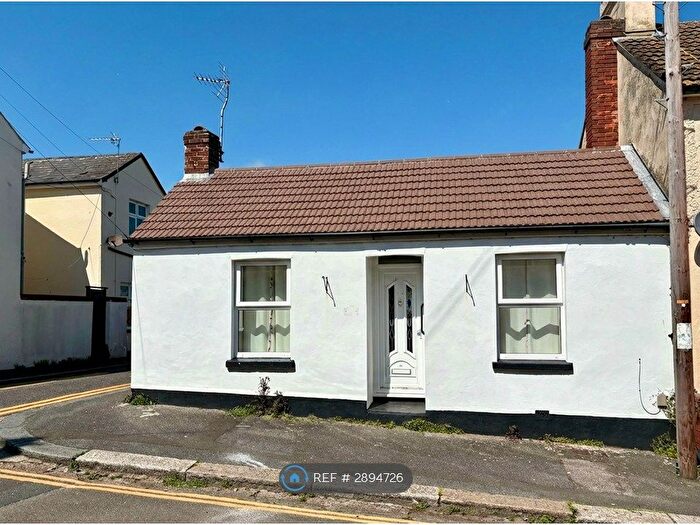 2 Bedroom Bungalow To Rent In Dickson Road, Dover, CT17