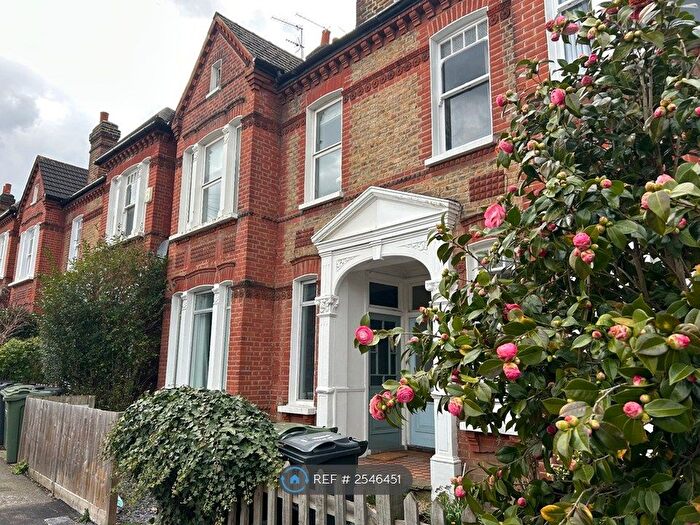 2 Bedroom Maisonette To Rent In Dalkeith Road, London, SE21