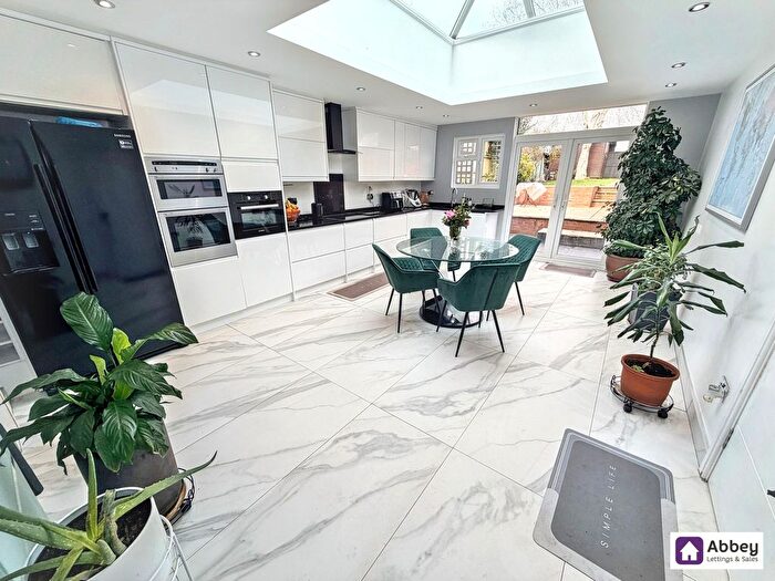 2 Bedroom Semi Detached House For Sale In Roydene Crescent, Leicester, LE4