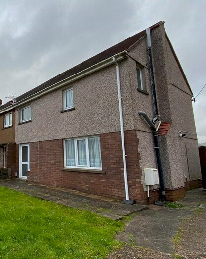3 Bedroom Semi-Detached House To Rent In Llys Wenallt, Tonna, Neath, Neath Port Talbot., SA11