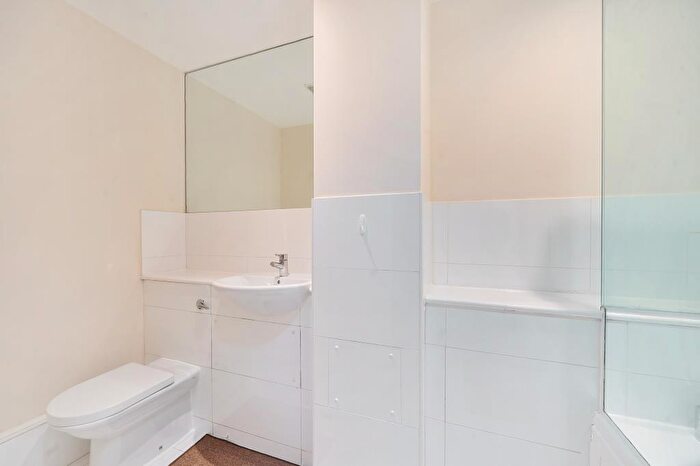 2 Bedroom Flat To Rent In Central Reading, Reading, RG1